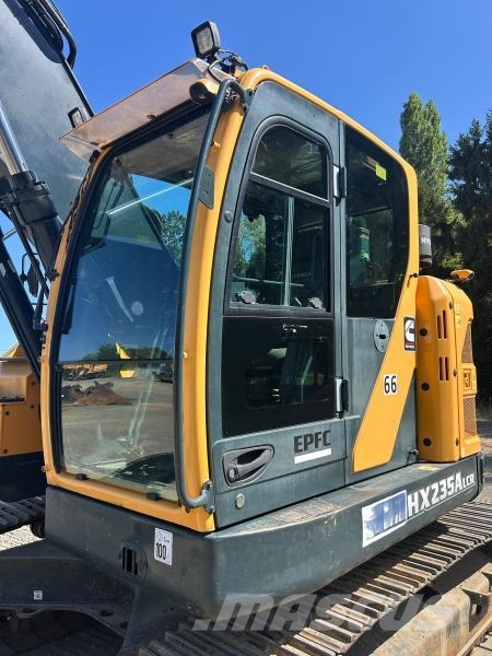 Hyundai HX235A LCR Гусеничні екскаватори