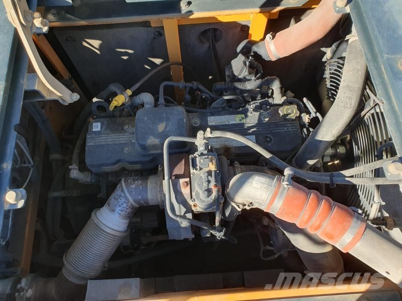 Hyundai HX260A NL Bagri goseničarji