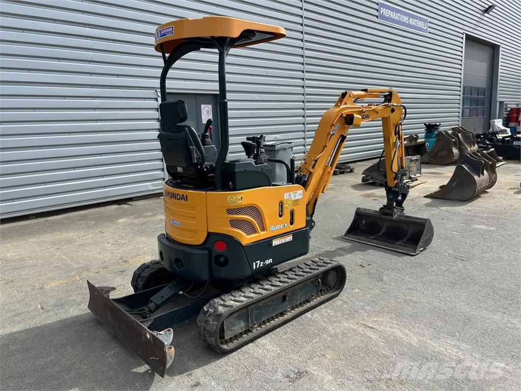 Hyundai R17Z-9A Mini pelle < 7t