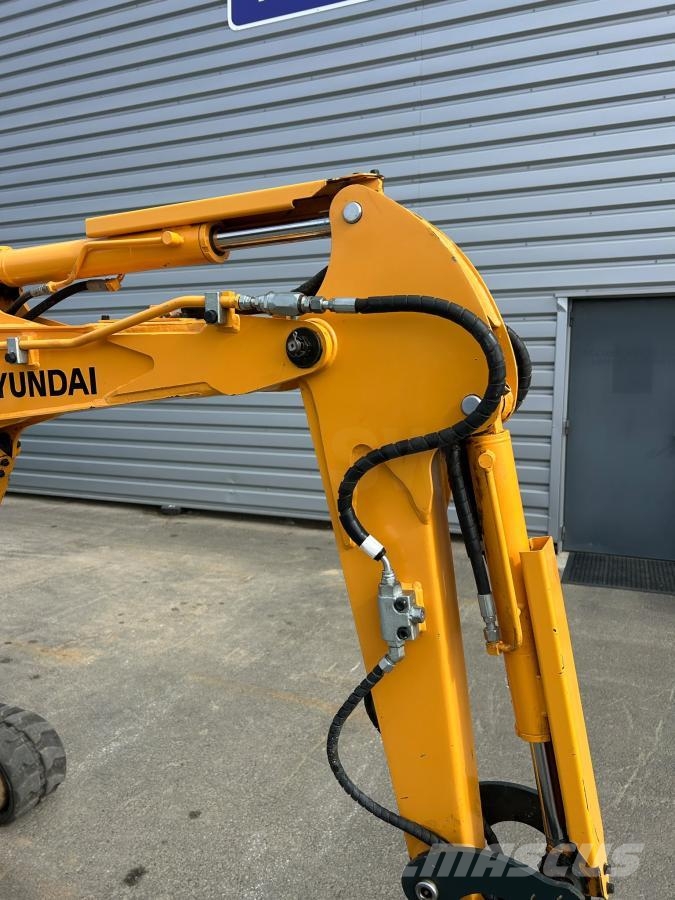Hyundai R17Z-9A 小型挖土機/掘鑿機<7t(小型挖掘機)