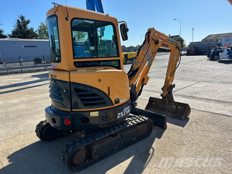 Hyundai R25Z-AK Minibagger < 7t