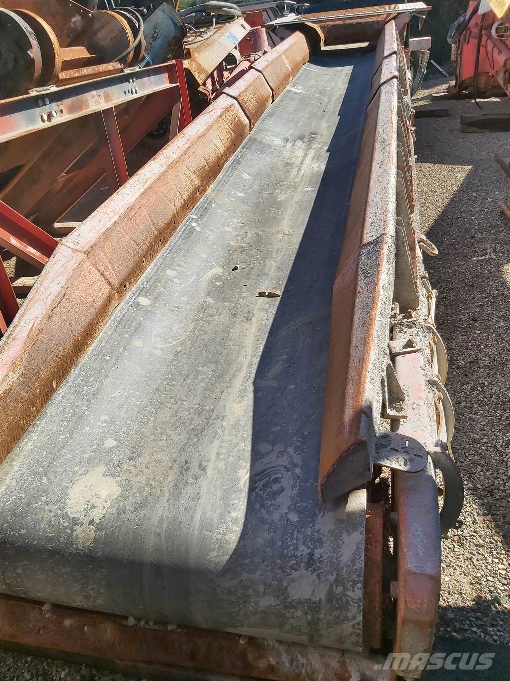 Sandvik Roadheader MT520 Tunneli- ja maanalaiset kaivosporat