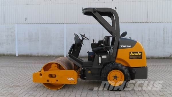 Volvo SD 25 D Еднобарабанни ролки