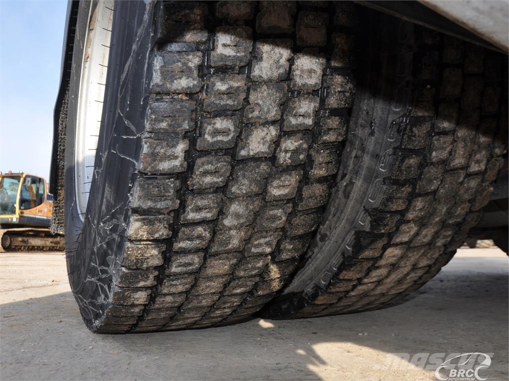 Ford F-MAX Tractor Units