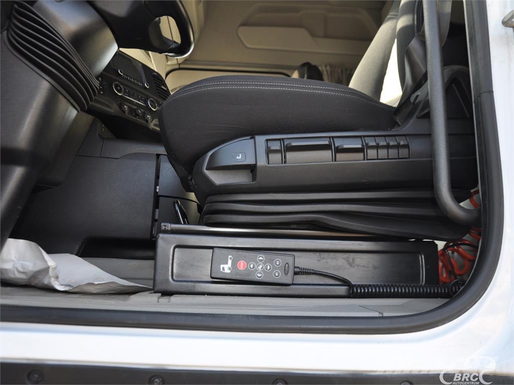 Ford F-MAX Tractor Units