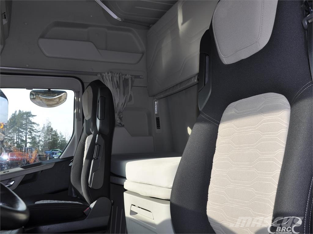 Ford F-MAX Tractor Units