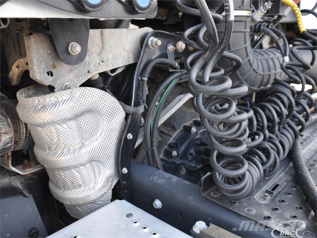 Ford F-MAX Tractor Units