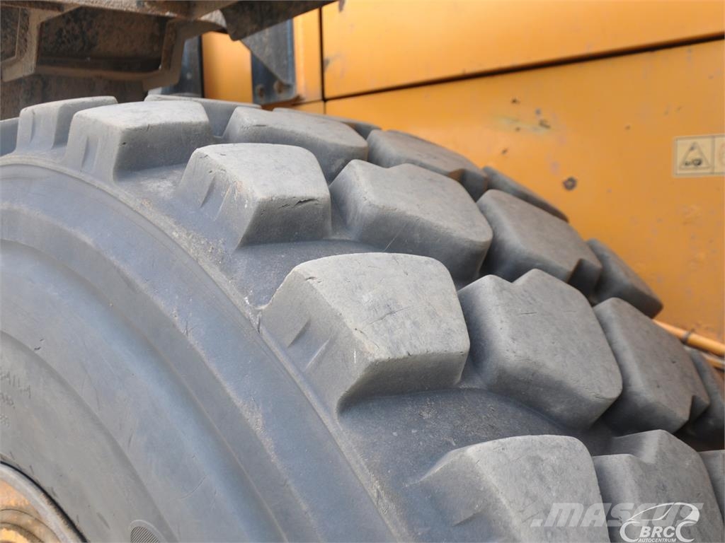 Hyundai HL770-9A لوادر بعجل