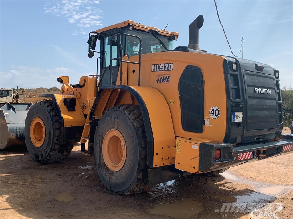 Hyundai HL970 لوادر بعجل