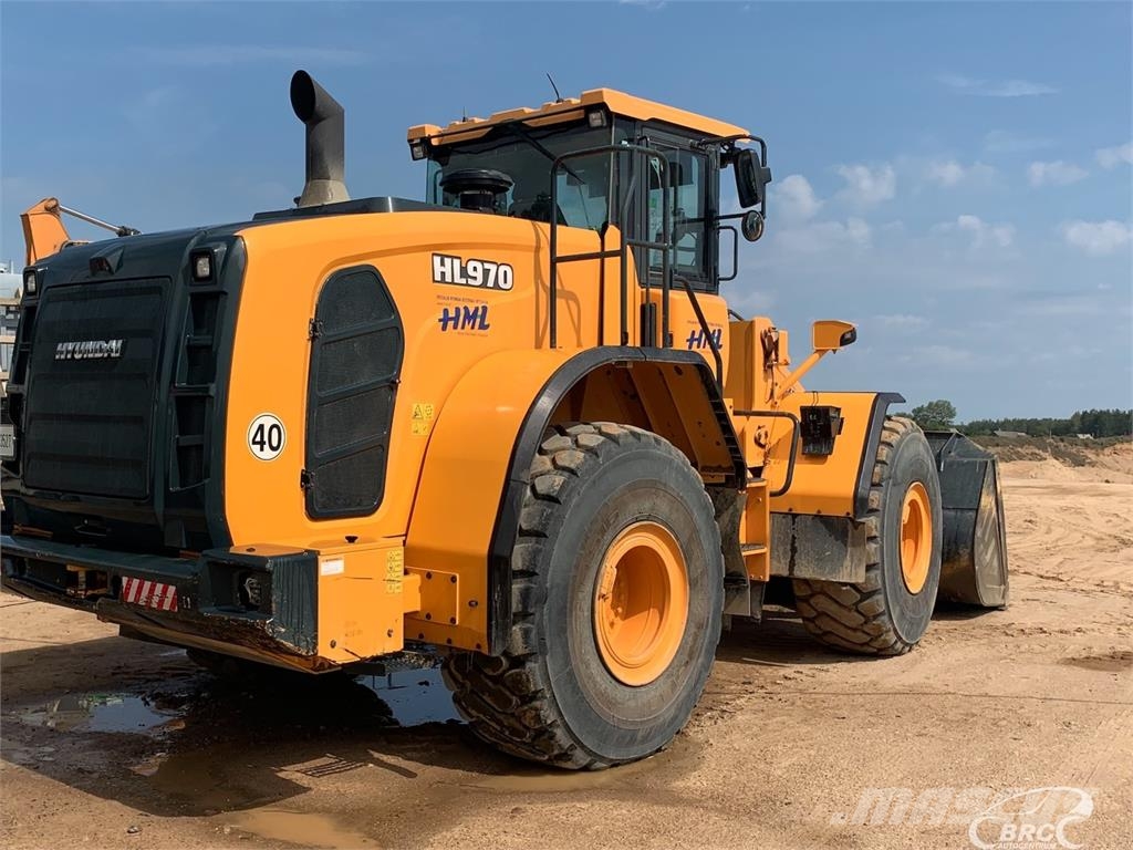 Hyundai HL970 لوادر بعجل
