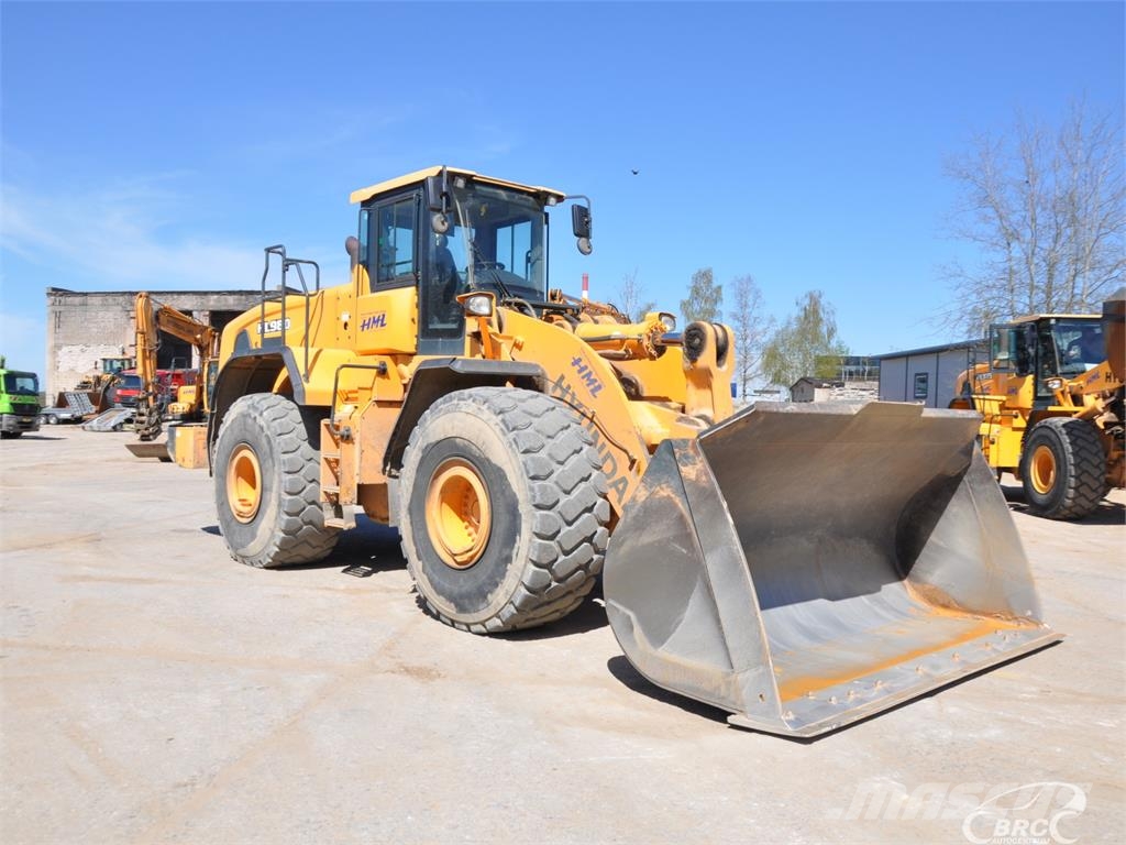 Hyundai HL980 لوادر بعجل