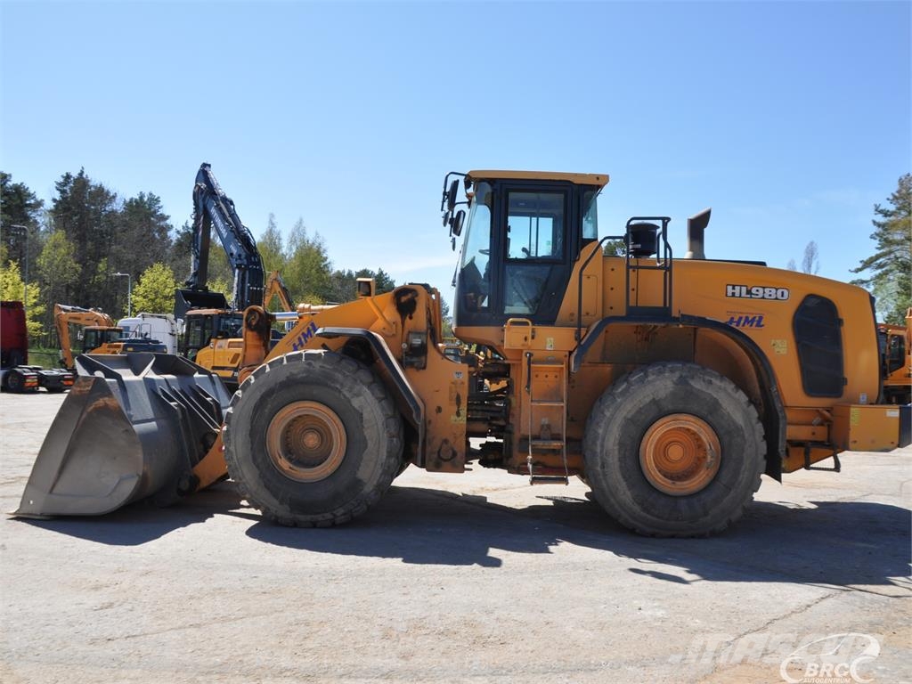 Hyundai HL980 لوادر بعجل