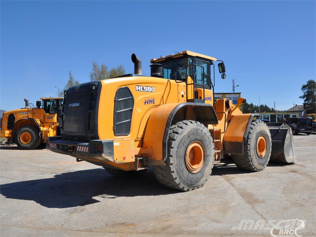 Hyundai HL980 لوادر بعجل