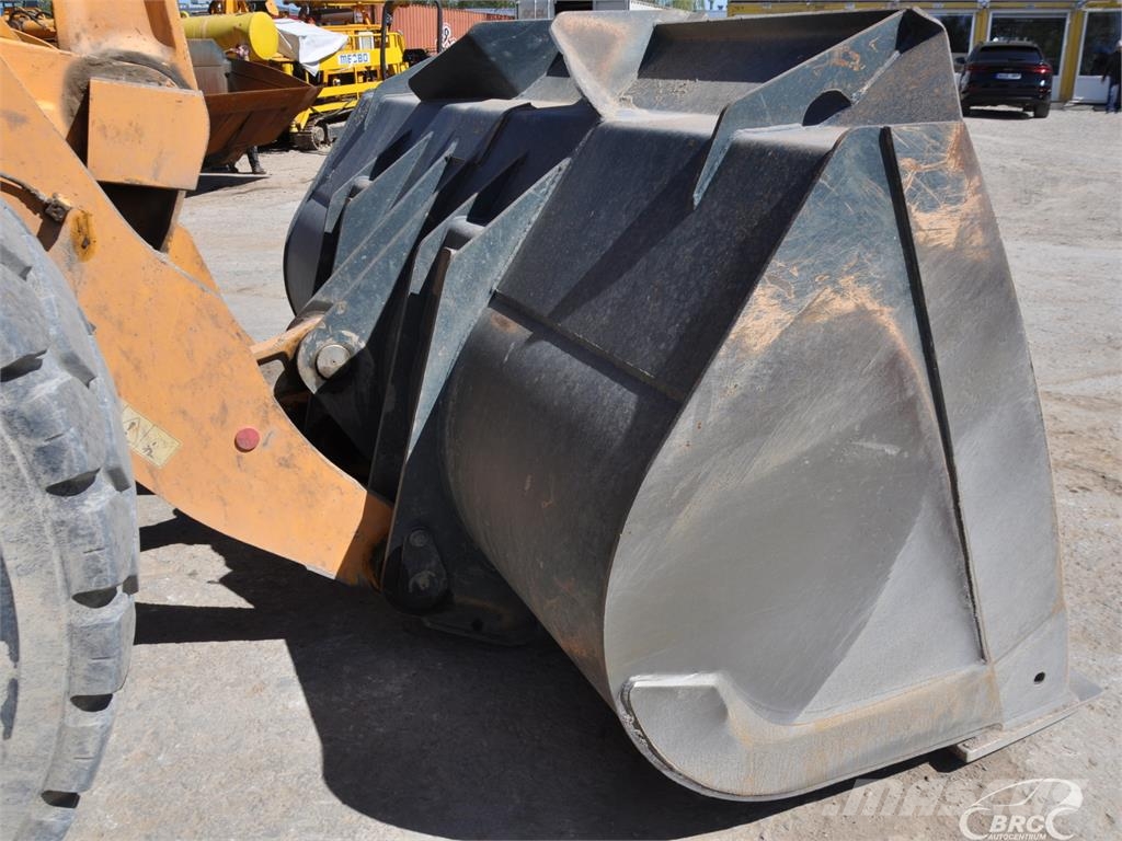 Hyundai HL980 لوادر بعجل