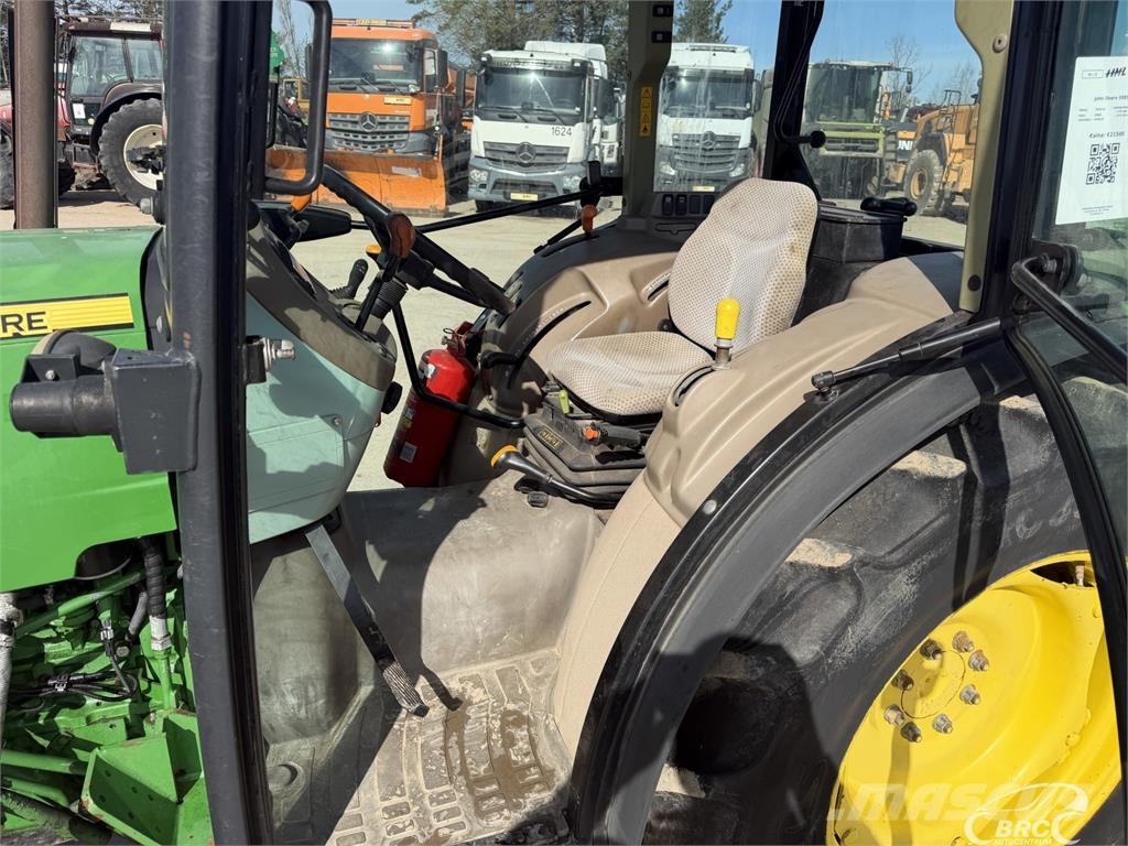 John Deere 5085 トラクター