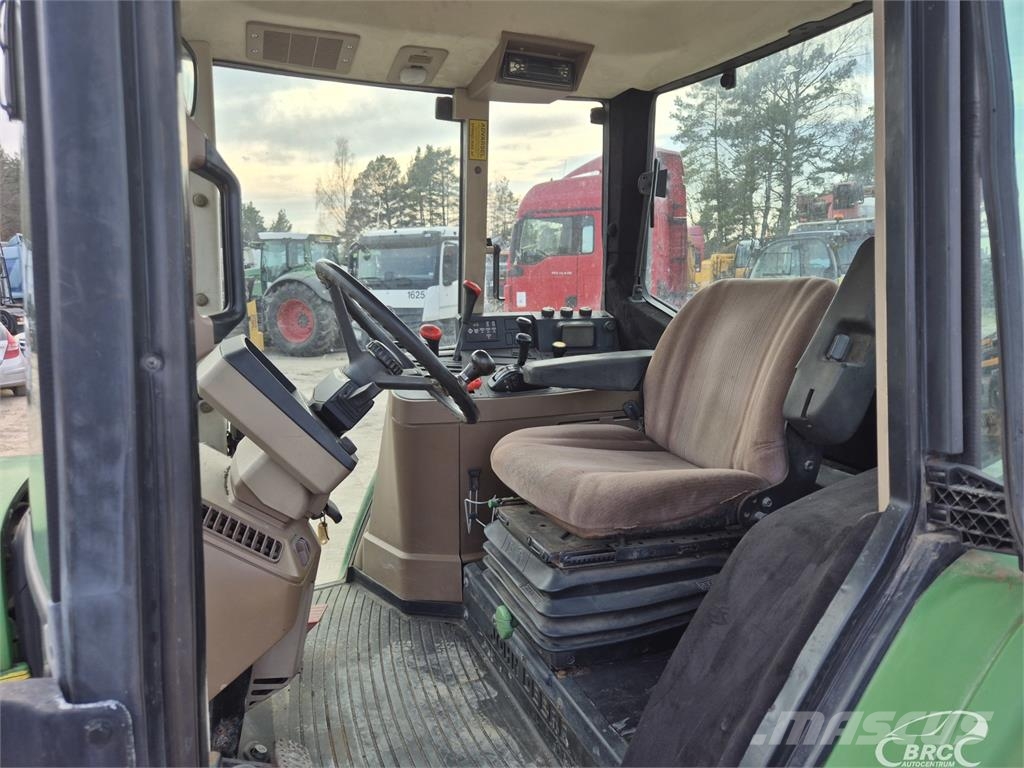 John Deere 6100 Trattori