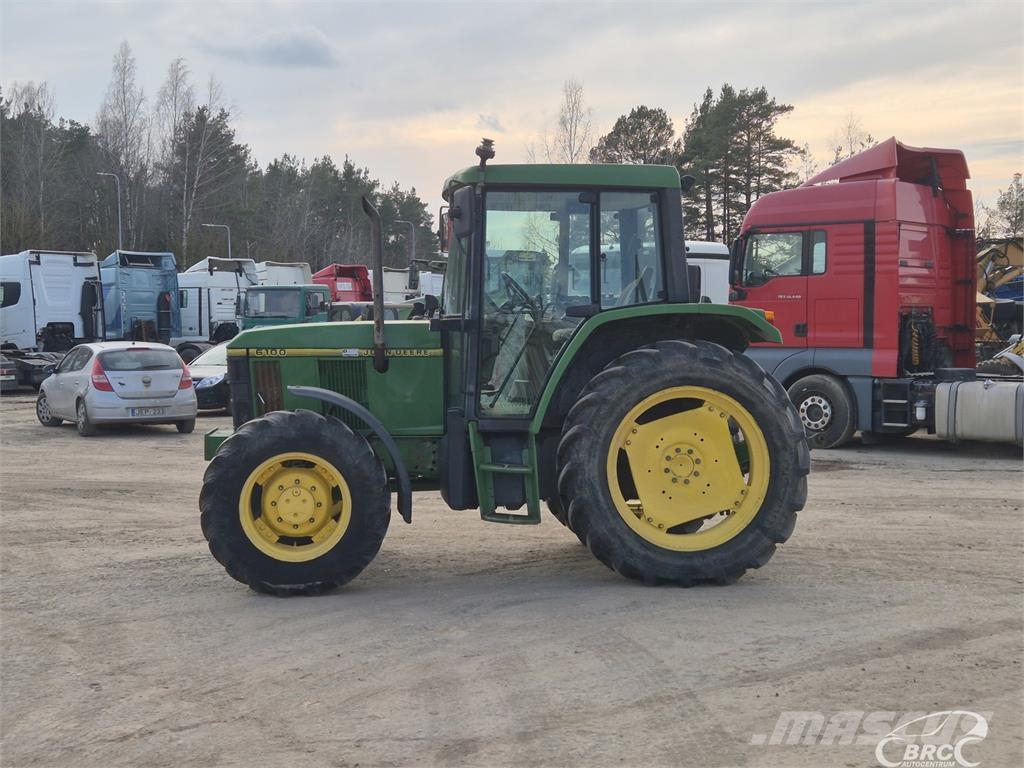 John Deere 6100 Trattori