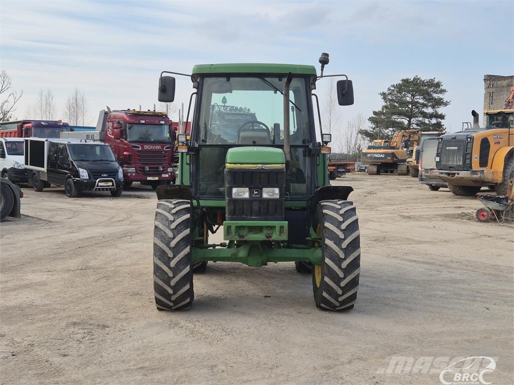 John Deere 6100 Trattori