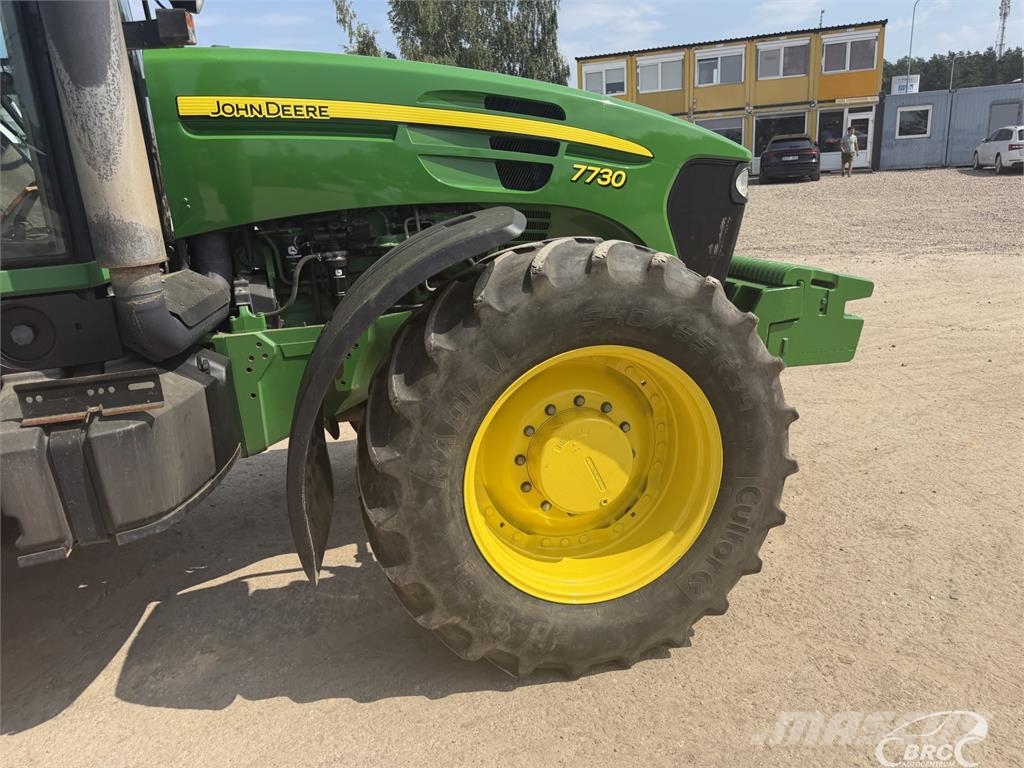 John Deere 7730 Trattori