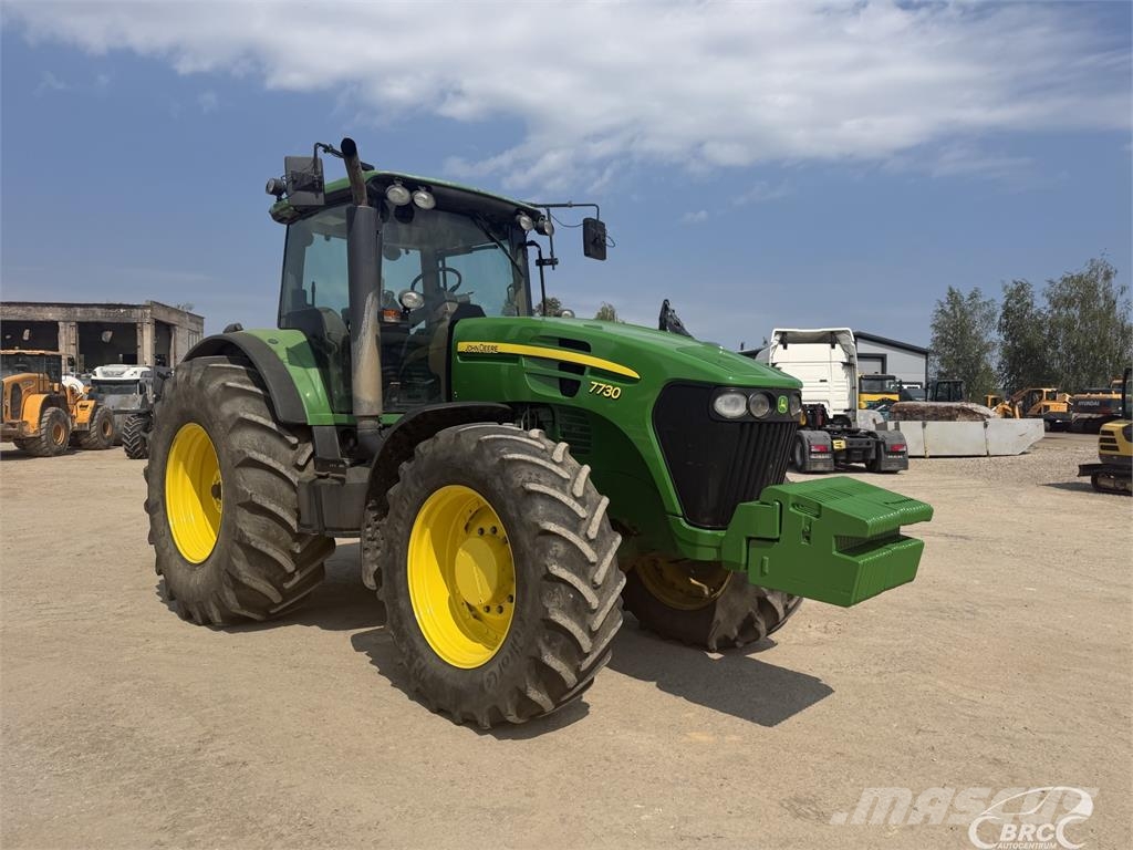 John Deere 7730 Trattori