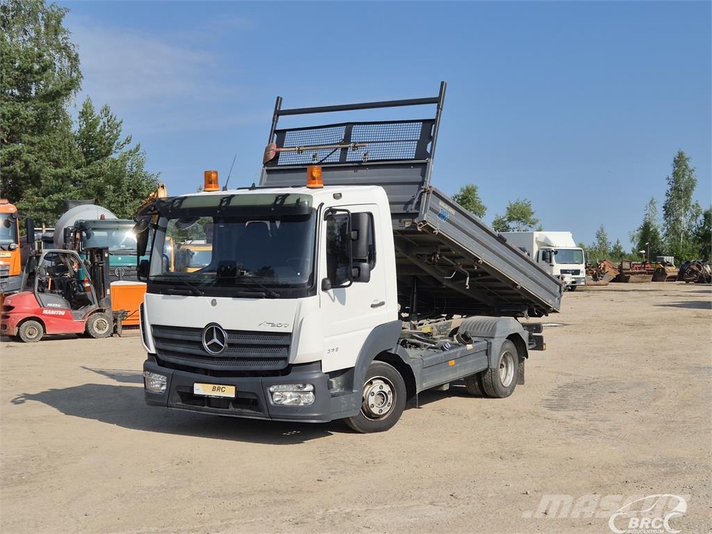 Mercedes-Benz Atego Camiones bañeras basculantes o volquetes