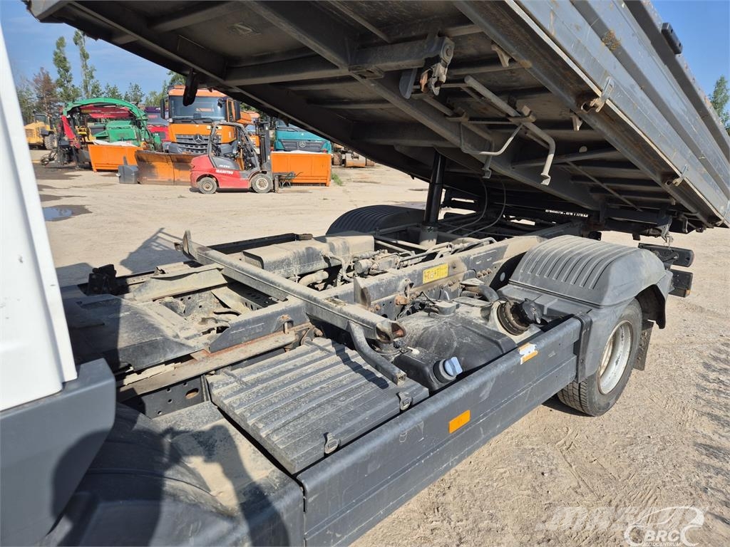 Mercedes-Benz Atego Camiones bañeras basculantes o volquetes