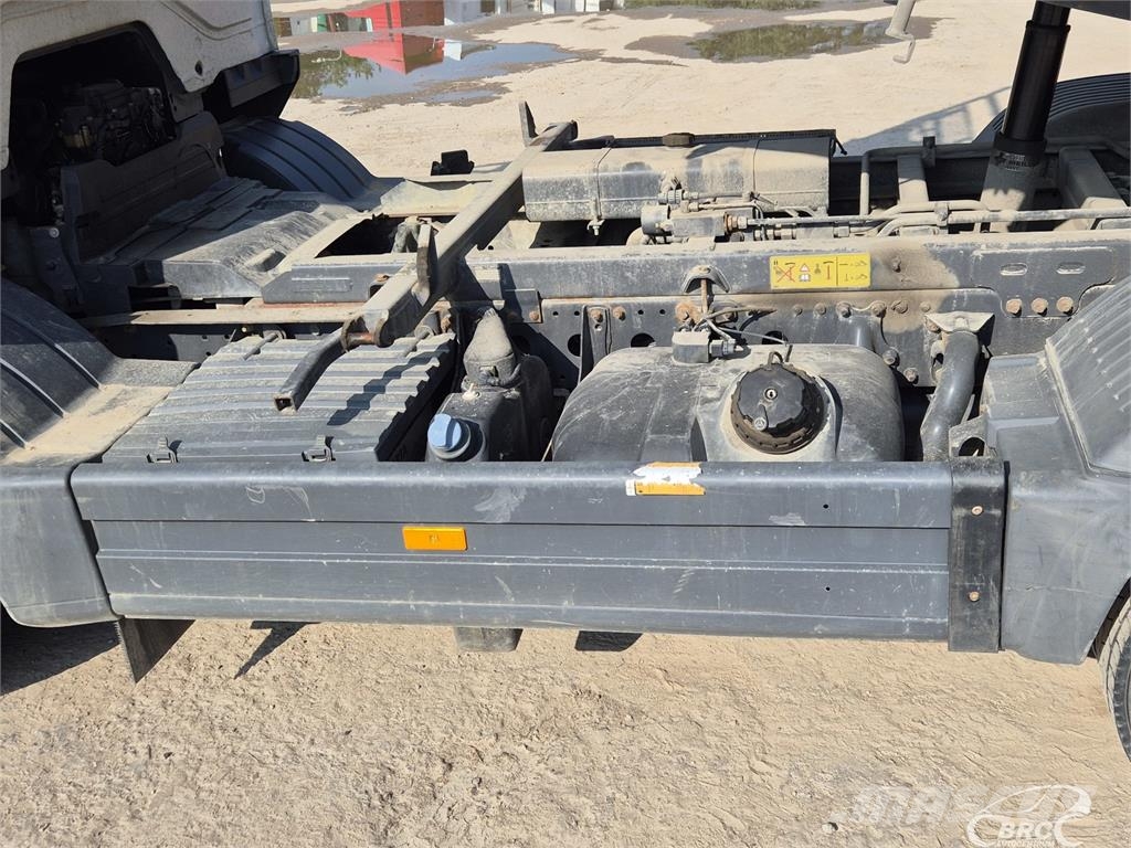 Mercedes-Benz Atego Camiones bañeras basculantes o volquetes
