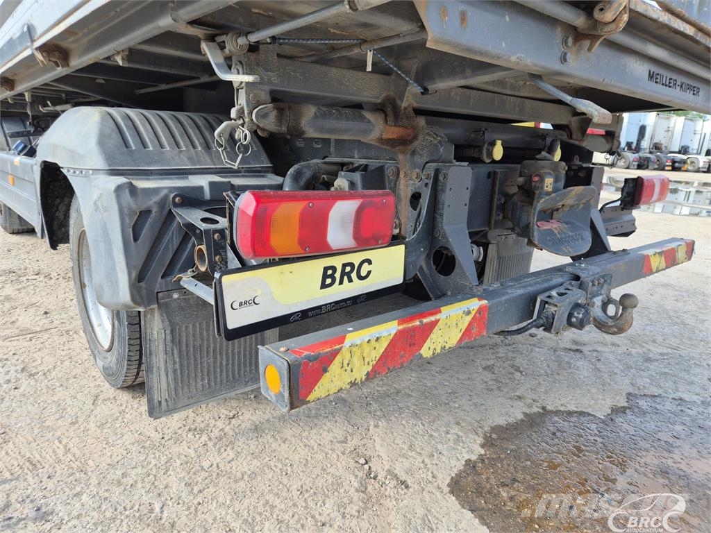 Mercedes-Benz Atego Camiones bañeras basculantes o volquetes