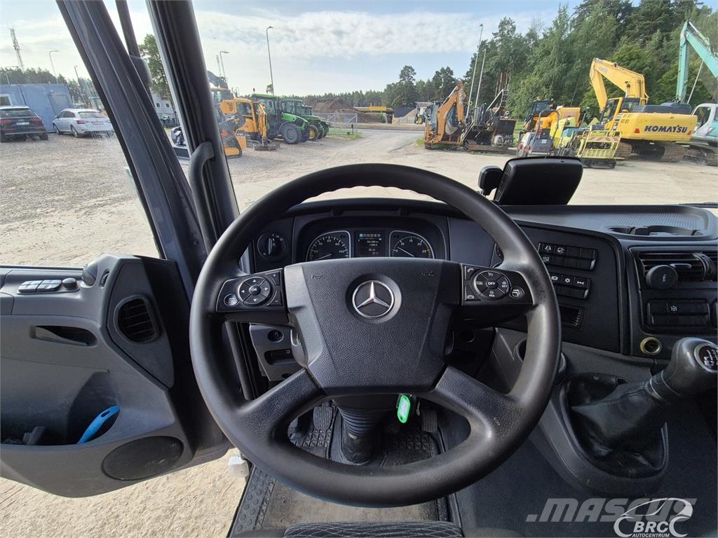 Mercedes-Benz Atego Camiones bañeras basculantes o volquetes
