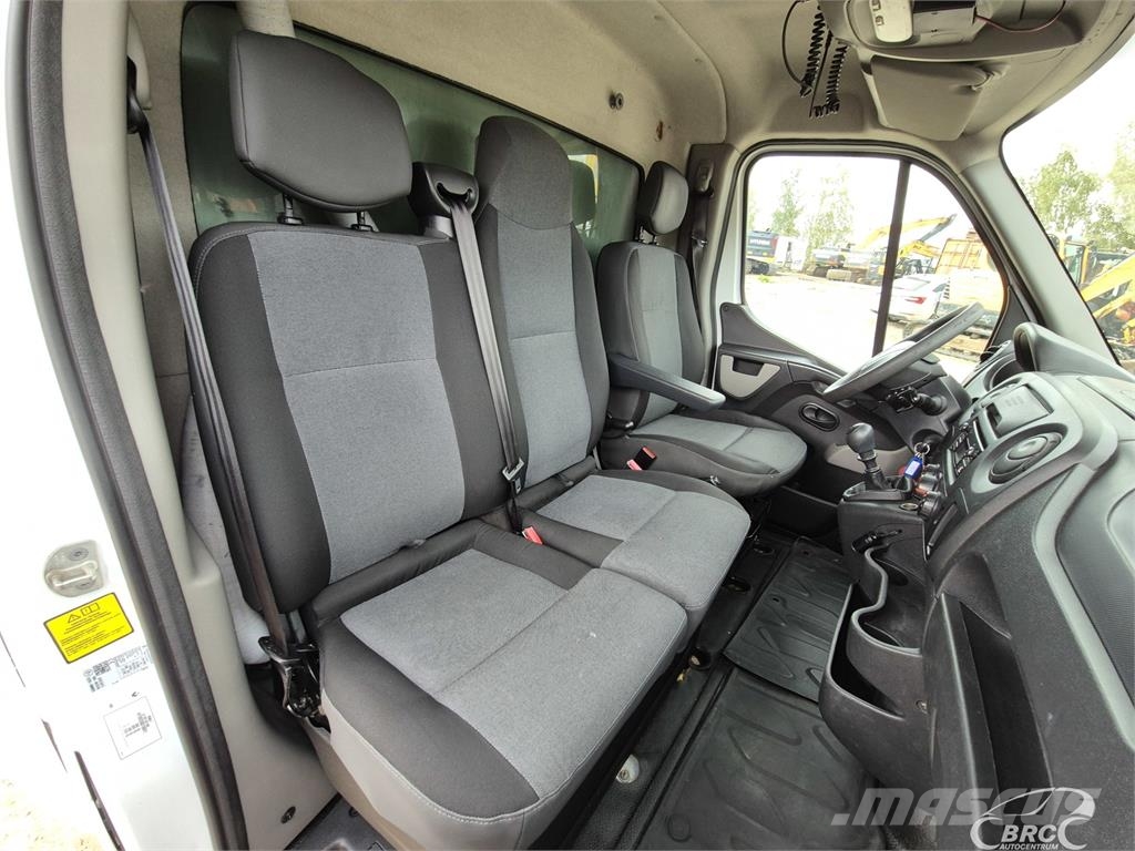 Renault Master Lätta lastbilar