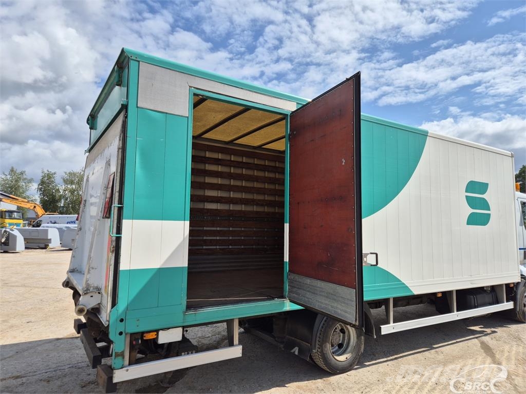 Renault Midlum Camiones con caja de remolque
