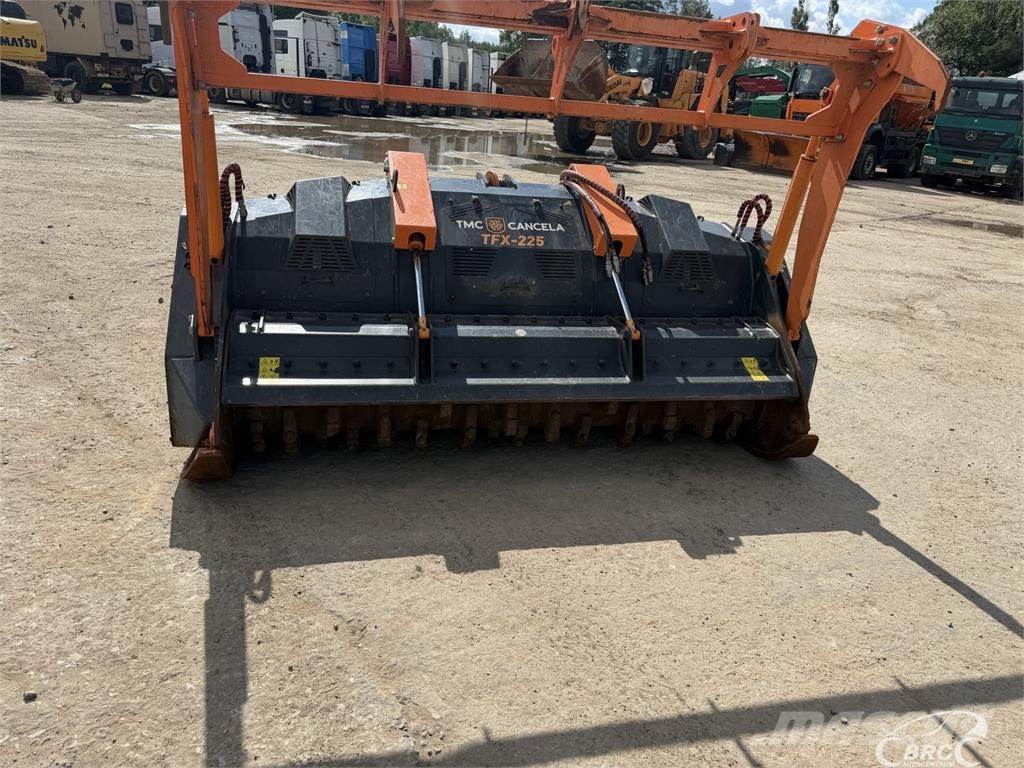 TMC Cancela TFX 225 기타 트럭