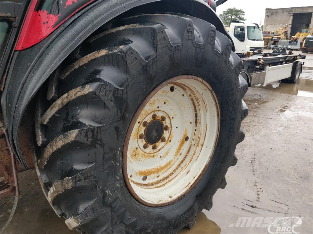 Valtra T190 Tractors