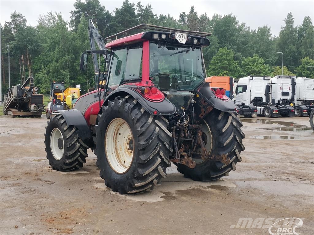 Valtra T190 Tractors