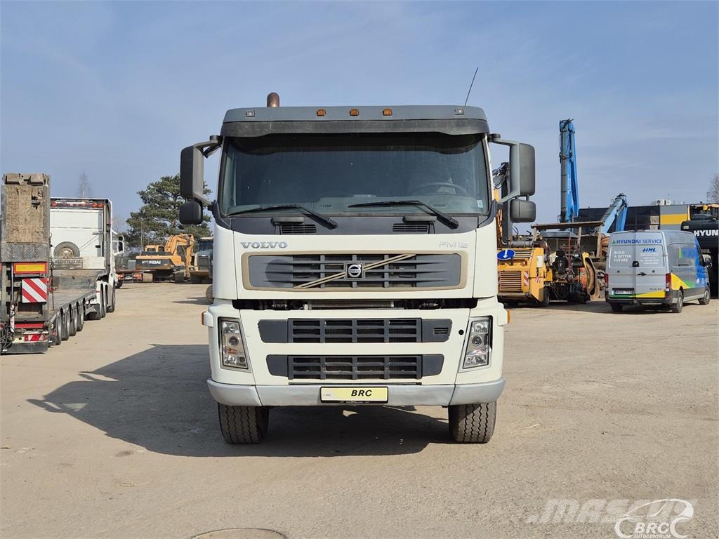 Volvo FM12 شاحنات قلابة