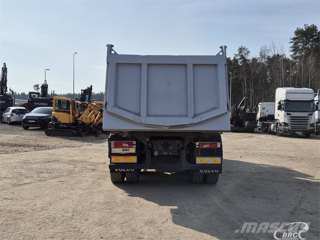 Volvo FM12 شاحنات قلابة