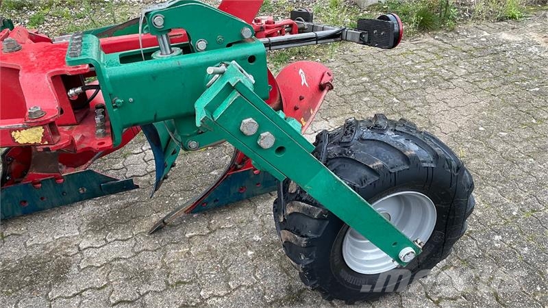 Kverneland EG-100-300 5 FURET EG 100-300 Maiņvērsējarkli