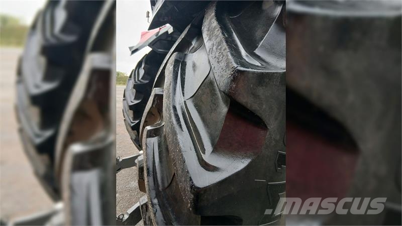 Massey Ferguson 9S.425 Dyna VT Exclusive 9S.425 Traktorok