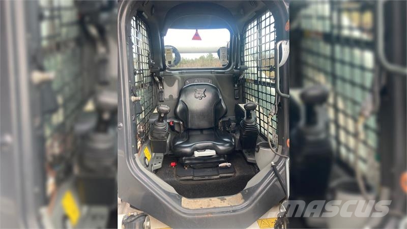 Bobcat T 650 لوادر زحافة