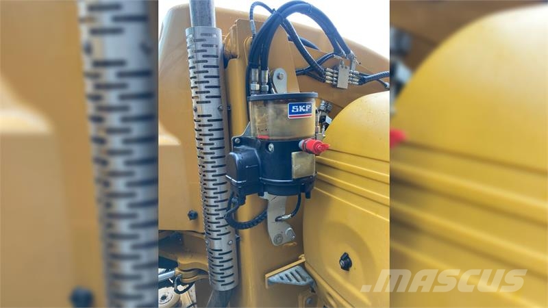 Hydrema 906E لوادر ذات جرافات عكسية