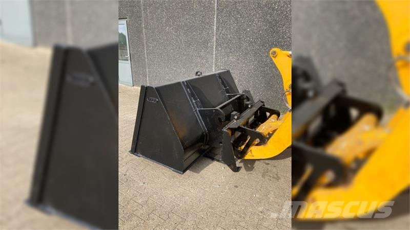 JCB 407 لوادر صغيرة
