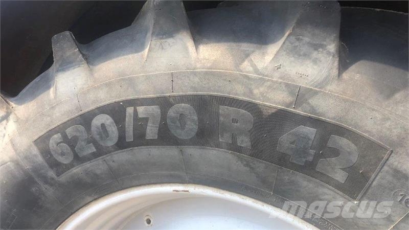 Massey Ferguson 7495 Dyna VT Med aff. foraksel Трактори