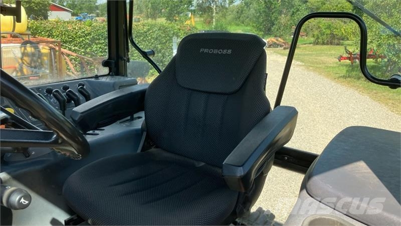 New Holland TM155 Super Steer Traktoren