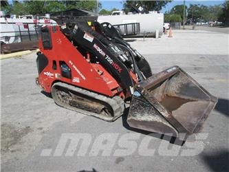 Boxer 700 HDX لوادر انزلاقية التوجيه