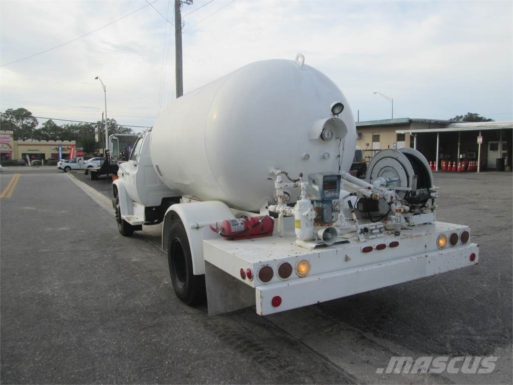 Chevrolet C70 Tankwagen