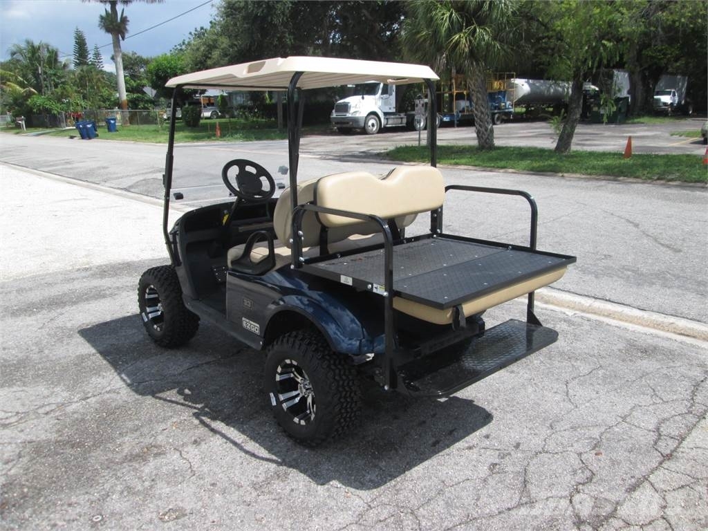 E-Z-GO Golf carts