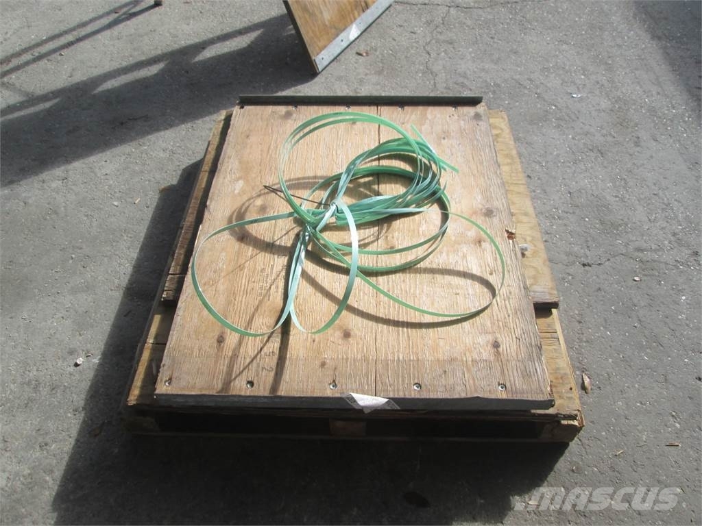  Shipping or Storage containers, boxes, wood crates Storage containers