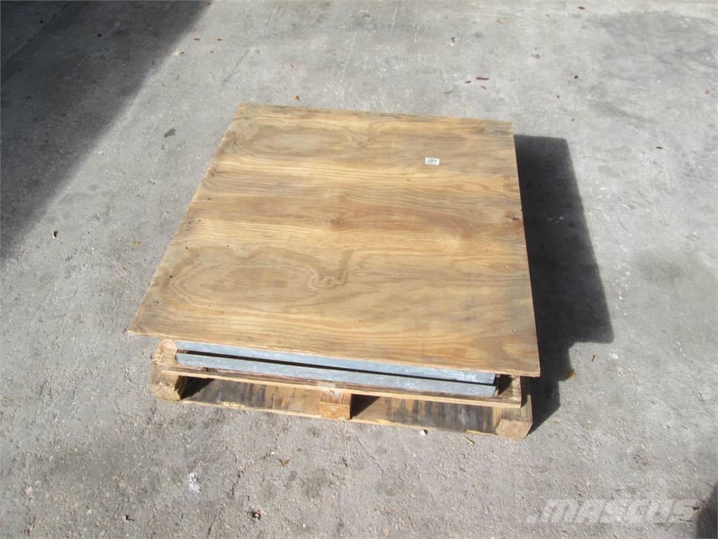  Shipping or Storage containers, boxes, wood crates Storage containers