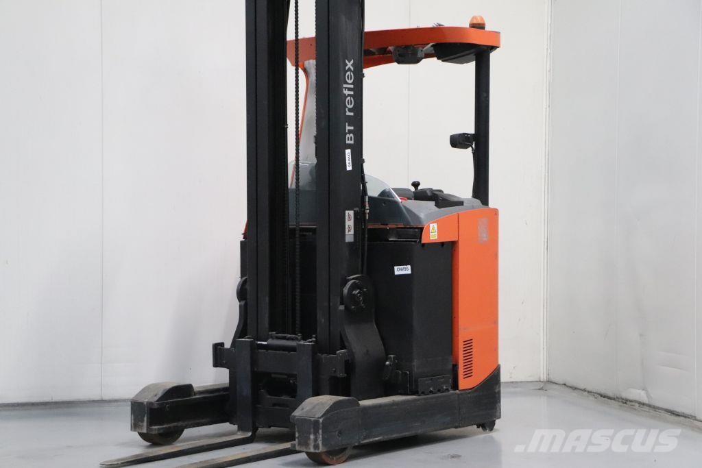 BT RRE160 리치 트럭