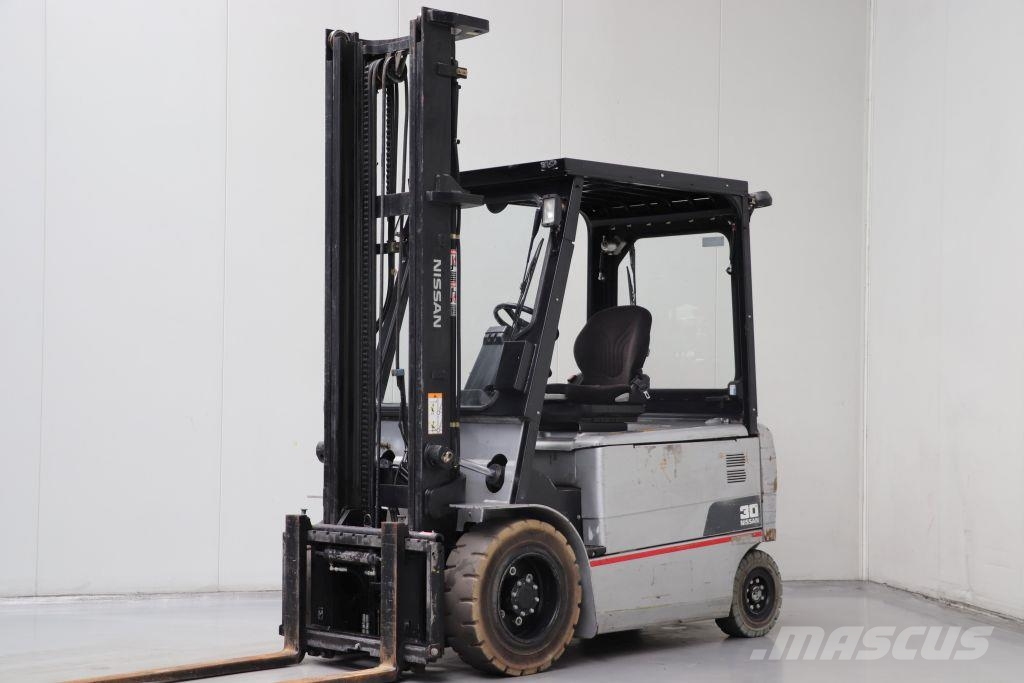 CAT EP30K-PAC Electric forklifts